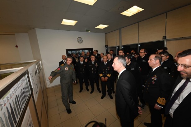 Foto - Nerede kalmıştık? Durmak yok! Türk Savunma Sanayii’nin altın çağı! Millî Uçak Gemisi’nin konsept özellikleri belli oldu!