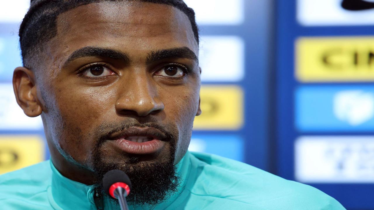 Foto - Nereden nereye! Bir zamanlar çöp toplayan futbolcuya bir de şimdi bakın