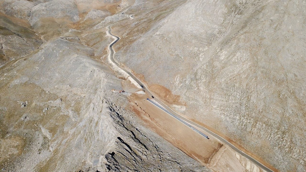 Foto - Nereden nereye! Bir zamanlar yol bile açılamıyordu: Teröristlerin cirit attığı dağa kayak merkezi
