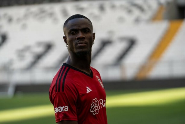 Foto - Nereden nereye! Eric Bailly’nin hikayesi şaşkına çevirdi