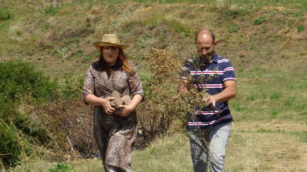 Foto - Nereden nereye! Fransız gelin 12 yıldır tatilini Artvin'de yapıyor