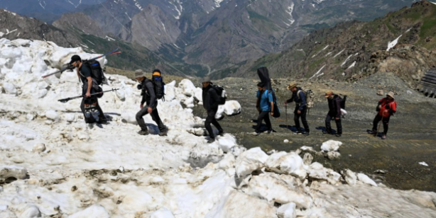 Foto - Nereden nereye! Teröristlerin cirit attığı yere bir de şimdi bakın