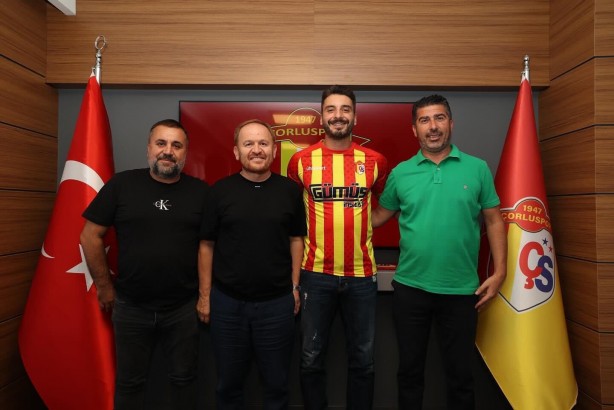 Foto - Nereden nereye! Ünlü kalecinin yeni takımı şaşırttı