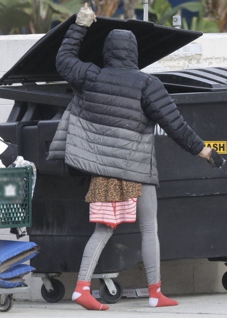 Foto - Nereden nereye! Ünlüyüm ve paralıyım diye hava atanlara ibret olsun