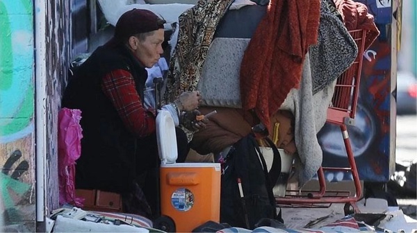 Foto - Nereden nereye! Ünlüyüm ve paralıyım diye hava atanlara ibret olsun