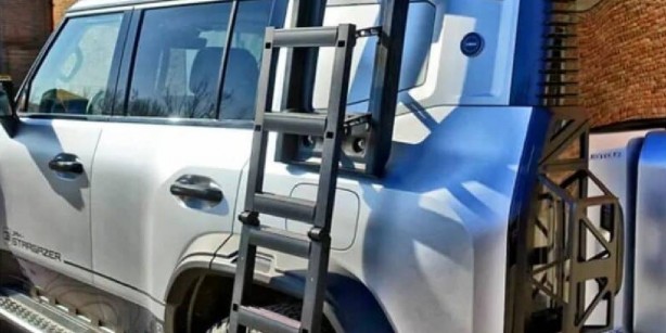 Foto - Neredeyse bedavaya gerçek arazi aracı satma kararı aldılar! Otomotiv piyasasını sarsacak gelişme: Tank arazi aracı ne zaman Türkiye'ye gelecek?