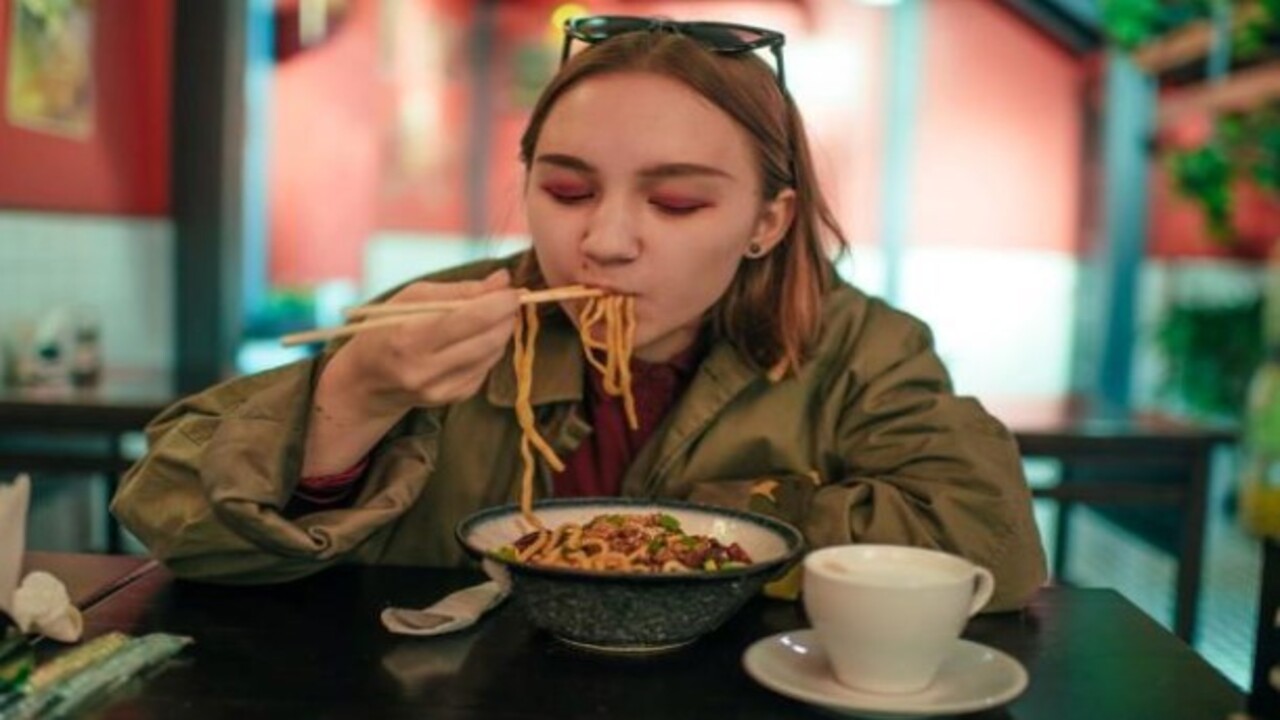 Foto - Neredeyse her yemeğin içinde var! Migren ataklarını tetikliyor