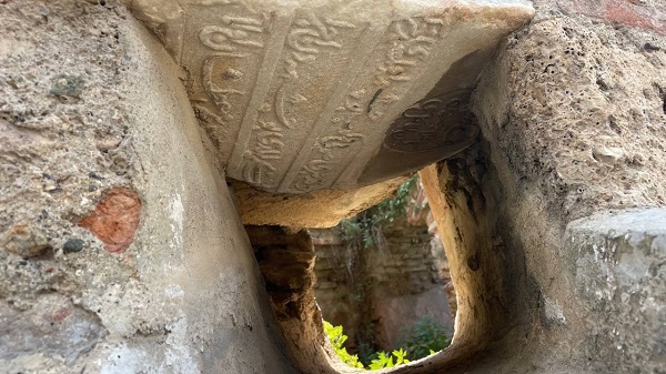 Foto - Neredeyse her gün farklı bir eser bulunuyor! Çeşmenin tavanındaki sır çözüldü