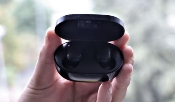 Foto - Neredeyse herkes kullanıyor! Dikkat edilmezse işitme kaybına yol açıyor