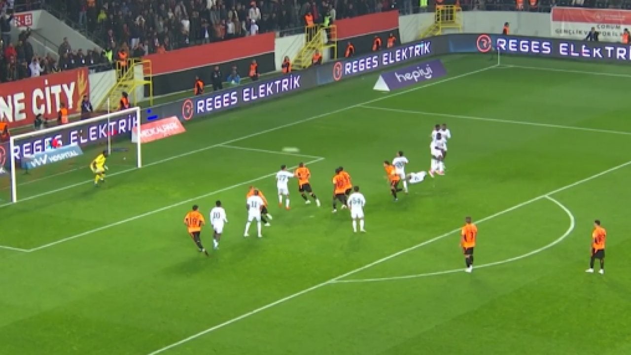 Foto - Neredeyse kariyeri bitiyordu: Fenerbahçe'den ayrılınca adeta Messi'ye döndü! 