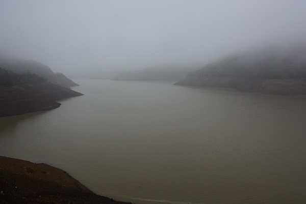 Foto - Neredeyse tüm barajlarda sular çekilirken! Bu barajın su seviyesi artıyor ama nasıl? 