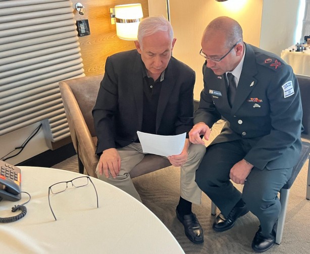 Foto - Netanyahu, arkasındaki 3 ülkeyi açıkladı!