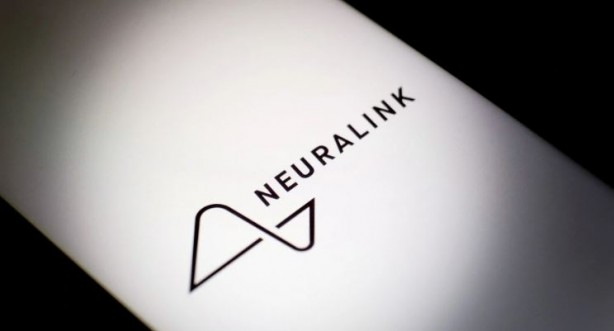 Foto - Neuralink ikinci hastaya çip yerleştirdi