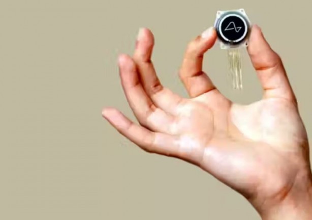 Foto - Neuralink ikinci hastaya çip yerleştirdi