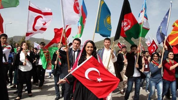 Foto - Nevruz nedir, ilk defa nereden çıktı? Ateş üzerinden atlamanın sebebi nedir?