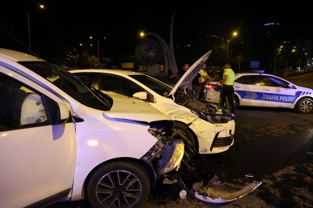 Nevşehir’de 2 otomobil çarpıştı: 3 yaralı