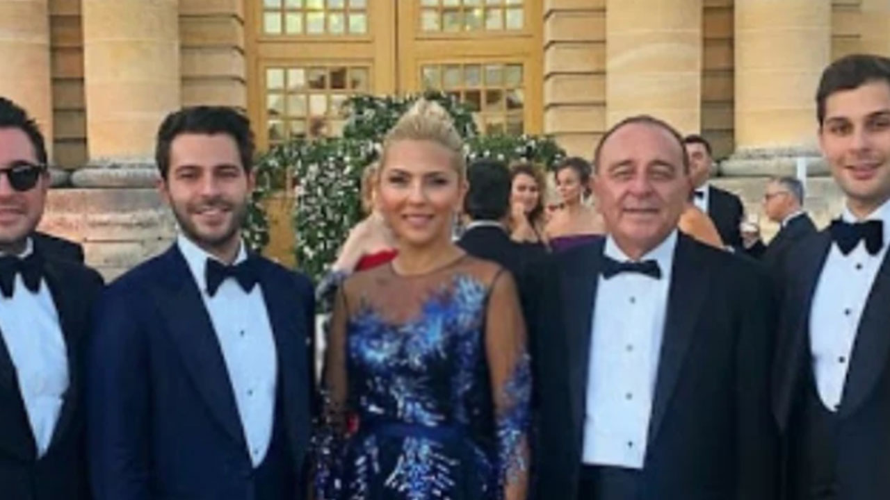 Foto - Nevşin Mengü patladı: Bayraktar'lar SİHA yaparken bunlar öpüşme derdinde