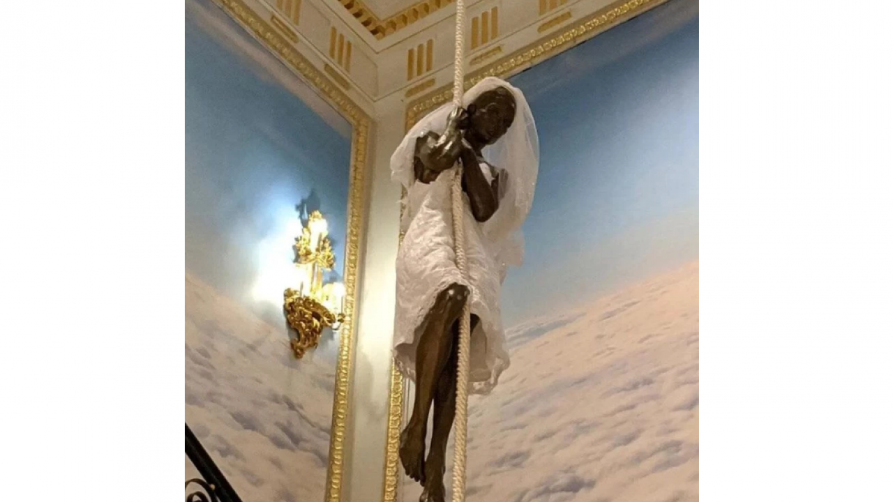 Foto - New York Times Epstein’in kapağını açtı! Clinton, Papa John Paul, Fidel Casrto, Elon Musk, Bill Gates ve tanıdığınız pek çok SKANDAL isim.