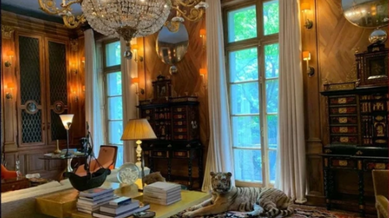 Foto - New York Times Epstein’in kapağını açtı! Clinton, Papa John Paul, Fidel Casrto, Elon Musk, Bill Gates ve tanıdığınız pek çok SKANDAL isim.