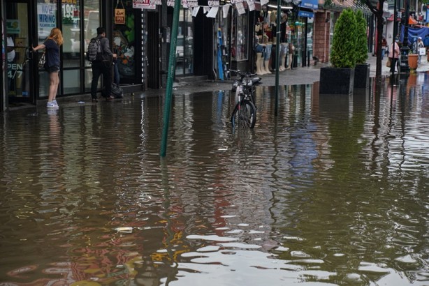 Foto - New York ve New Jersey eyaletlerinde su baskınları meydana geldi