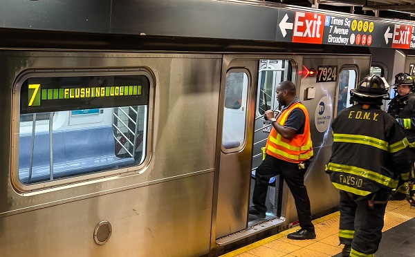 Foto - New York'ta akıl almazkaza