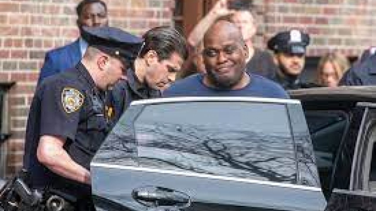 Foto - New York'ta dehşet anları! Gökdelen saldırısında 1’i polis 4 kişi hayatını kaybetti