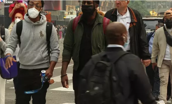 Foto - New York'ta evini satan satana... Halk şehirden kaçıyor, her yer kırmızıya büründü!