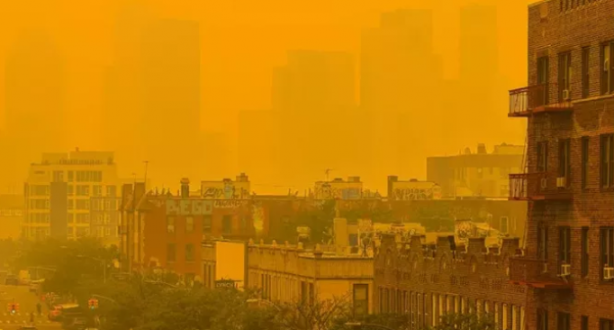 Foto - New York'ta evini satan satana... Halk şehirden kaçıyor, her yer kırmızıya büründü!