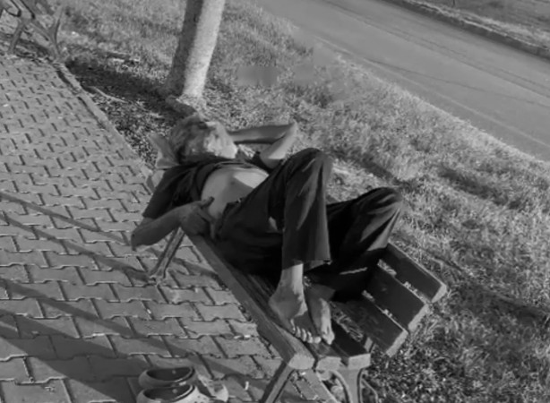 Foto - Neydi ne oldu! Sokakta kalan vatandaşın inanılmaz değişimi