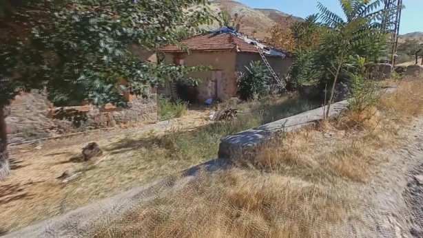 Foto - Neye uğradıklarını şaşırdılar! ‘Cinli Köy’de dehşete düşüren olay!