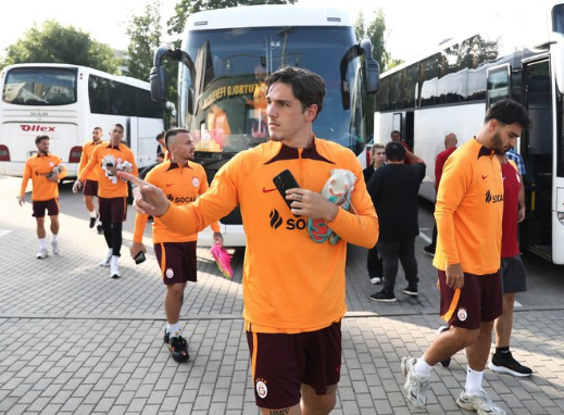 Foto - Nicolo Zaniolo'ya kapı resmen göründü! Rekor bonservis ilk kez paylaştı...