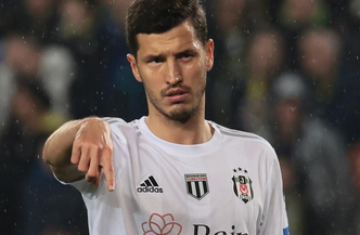 Nihayet paragözlerin kellesi alınıyor! Bu gelişme taraftarları çıldırtacak... Santos masaya yumruğunu vurdu: 