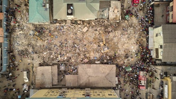 Nijerya'da feci olay! 3 katlı bina çöktü, çok sayıda ölü var