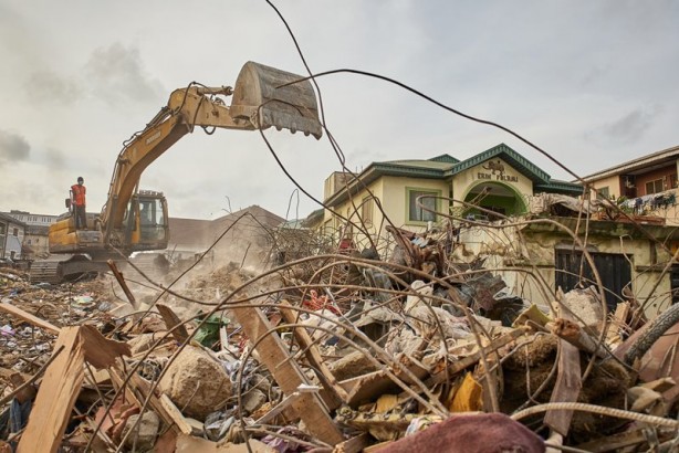 Foto - Nijerya'da feci olay! 3 katlı bina çöktü, çok sayıda ölü var