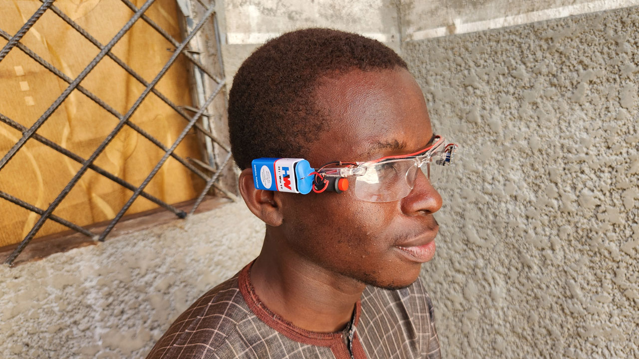 Foto - Nijeryalı öğrenciden çok konuşulan buluş! Uykusuz şoförlere hayat kurtaran çözüm