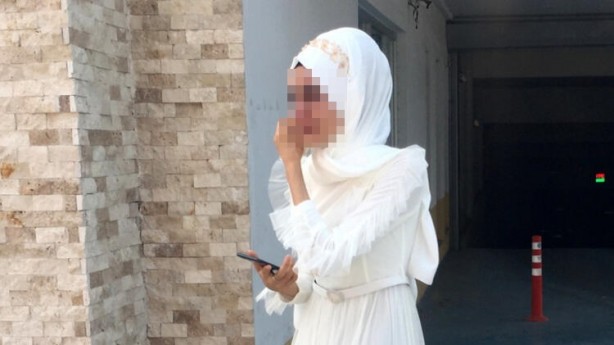 Nikah salonunu basan polis genç kızı kurtardı