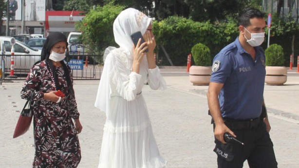 Foto - Nikah salonunu basan polis genç kızı kurtardı