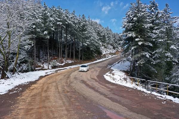 Foto - Nisan ayına 2 gün kala İzmir beyaza büründü