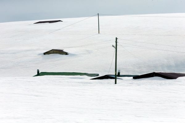 Foto - Nisan ayında evler kar altında kaldı