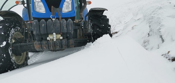 Foto - Nisan ayında yağan kar hayatı felç etti