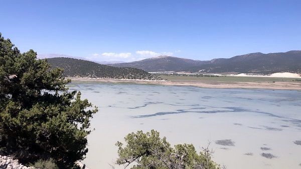 Foto - Nisan yağmurları yağmadı! O göl kuruyor