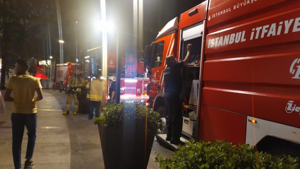 Foto - Nişantaşı'nda korku dolu anlar! Vatandaşlar sokağa döküldü