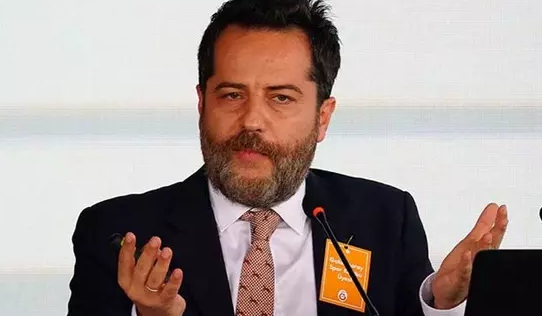 Foto - Niye günlerdir yıkama yağlama yaptığı belli oldu! Fatih Altaylı, Galatasaraylı yöneticinin artık çalışanı...