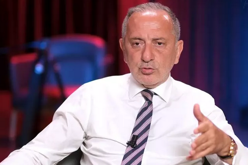 Niye günlerdir yıkama yağlama yaptığı belli oldu! Fatih Altaylı, Galatasaraylı yöneticinin artık çalışanı...