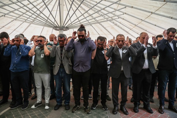 Foto - NTV spikeri Özlem Sarıkaya Yurt gözyaşları içinde son yolculuğuna uğurlandı