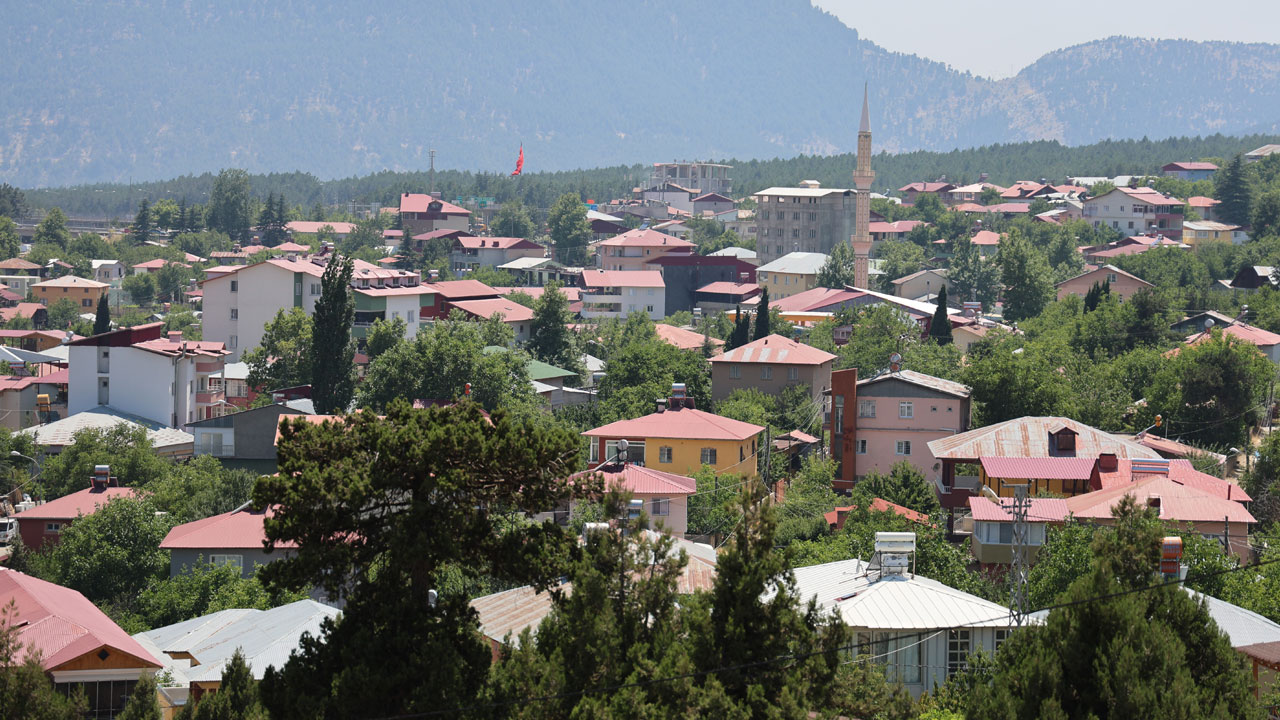 Foto - Nüfus 20 kat arttı! Kent boşaldı dağlar doldu