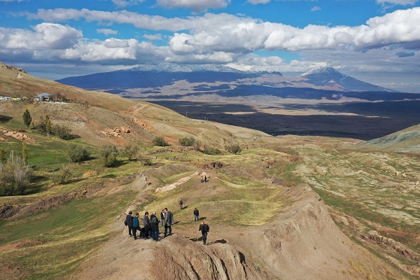 Nuh'un Gemisi'nin izlerine yolculuk