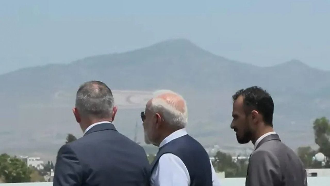 Foto - Nükleer silahı olan Türkiye'nin büyük düşmanı olan ülke burnumuzun dibine geliyor: Anlaşma yapıldı