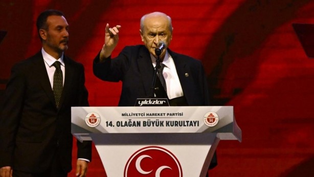 Foto - "Numan Kurtulmuş" iddiası vardı! Bahçeli’nin, o şarkıyla kime gönderme yaptığı ortaya çıktı! Çok ama çok şaşıracaksınız