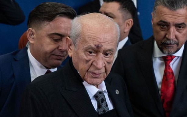 Foto - "Numan Kurtulmuş" iddiası vardı! Bahçeli’nin, o şarkıyla kime gönderme yaptığı ortaya çıktı! Çok ama çok şaşıracaksınız